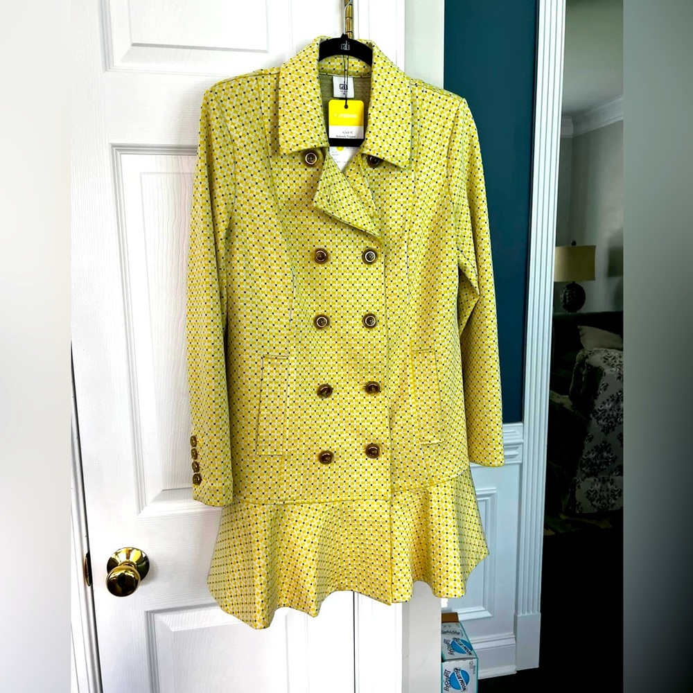 Cabi Hobnob Topper, Spring’23
6249